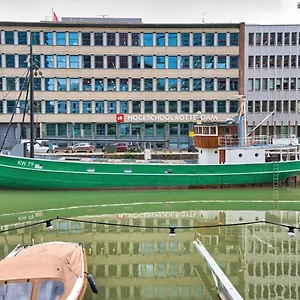 Boathotel Wilhelmina Botel